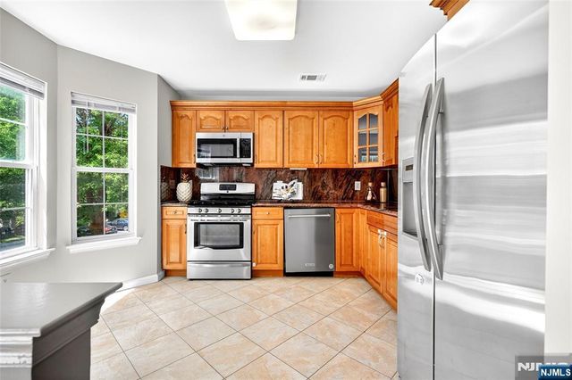 2249 Margaret Court, Mahwah, NJ 07430