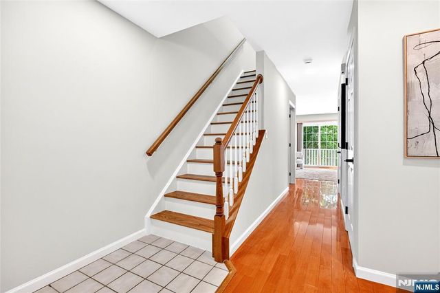 2249 Margaret Court, Mahwah, NJ 07430