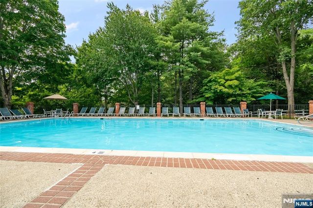 2249 Margaret Court, Mahwah, NJ 07430