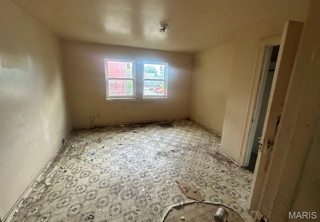 3716 Oregon Avenue, St Louis, MO 63118