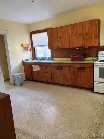 9623 Maynard Drive, Marcy, NY 13403
