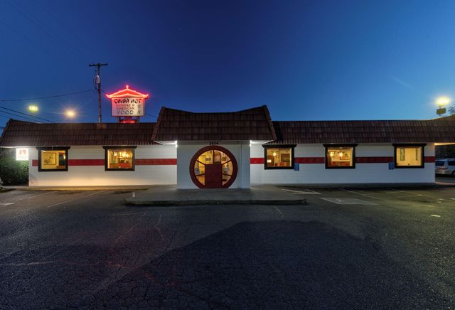 1434 NW 6TH Street, Grants Pass, OR 97526