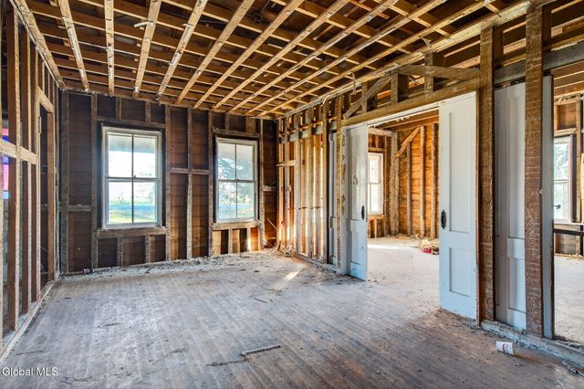 522 Loudon Road, Colonie, NY 12211