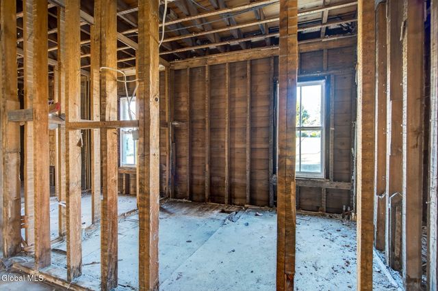 522 Loudon Road, Colonie, NY 12211