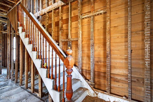 522 Loudon Road, Colonie, NY 12211