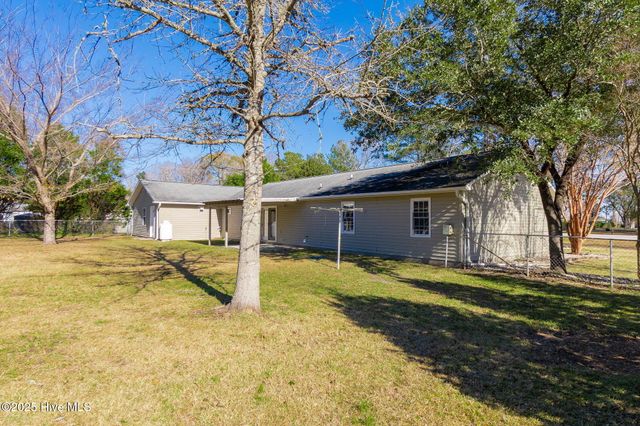 4503 Rivershore Drive, New Bern, NC 28560