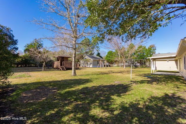 4503 Rivershore Drive, New Bern, NC 28560