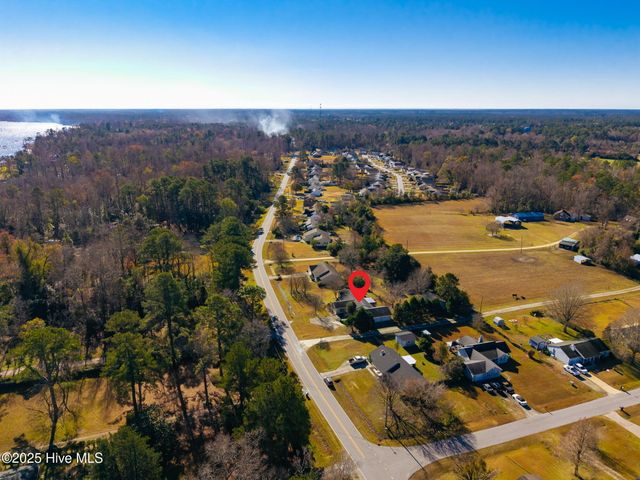 4503 Rivershore Drive, New Bern, NC 28560