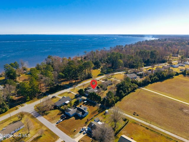 4503 Rivershore Drive, New Bern, NC 28560