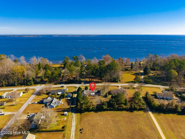 4503 Rivershore Drive, New Bern, NC 28560