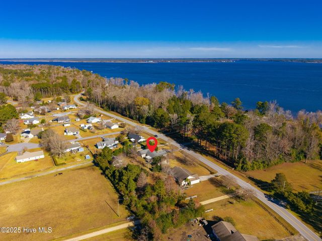 4503 Rivershore Drive, New Bern, NC 28560