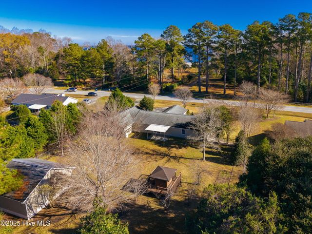 4503 Rivershore Drive, New Bern, NC 28560