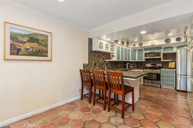 20 Leatherwood, Irvine, CA 92612