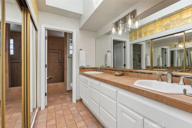 20 Leatherwood, Irvine, CA 92612
