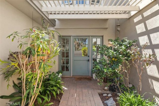 20 Leatherwood, Irvine, CA 92612