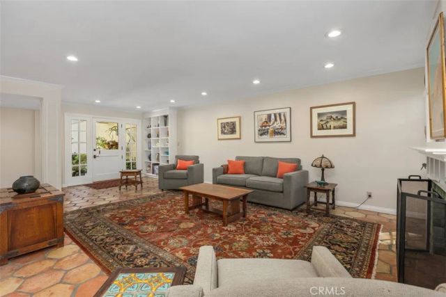 20 Leatherwood, Irvine, CA 92612
