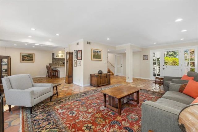 20 Leatherwood, Irvine, CA 92612