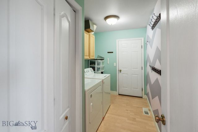 60 Clinton Lane, Belgrade, MT 59714