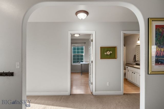 60 Clinton Lane, Belgrade, MT 59714