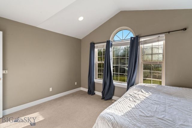 60 Clinton Lane, Belgrade, MT 59714