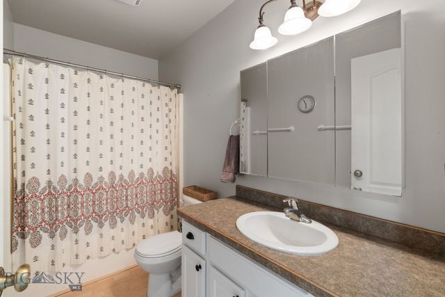 60 Clinton Lane, Belgrade, MT 59714