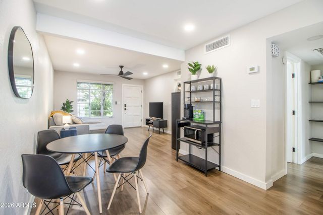 1449 E HIGHLAND Avenue 25, Phoenix, AZ 85014