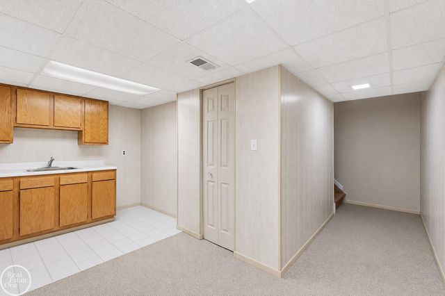 26160 N Knollwood Drive, Chesterfield Twp, MI 48051