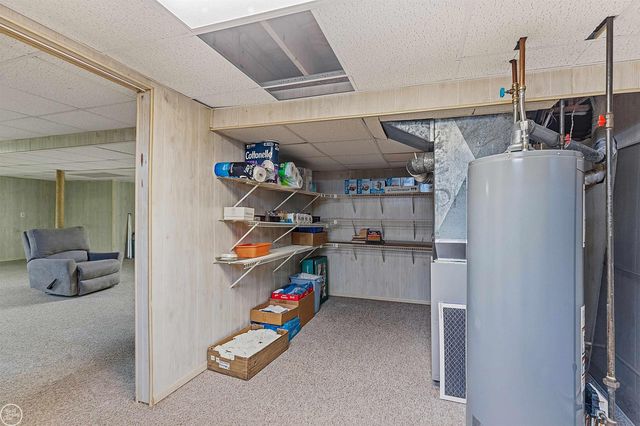 26160 N Knollwood Drive, Chesterfield Twp, MI 48051