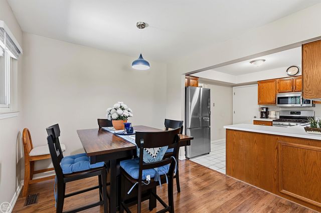 26160 N Knollwood Drive, Chesterfield Twp, MI 48051