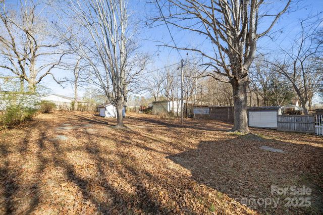 1632 Beulah Church Road, Matthews, NC 28104