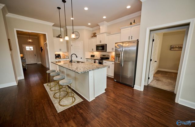 132 Gardencove Circle, Huntsville, AL 35810