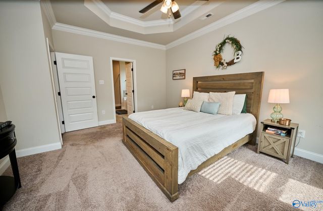 132 Gardencove Circle, Huntsville, AL 35810