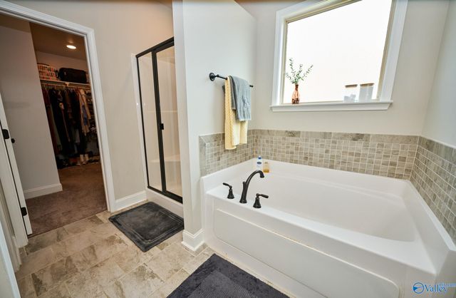 132 Gardencove Circle, Huntsville, AL 35810