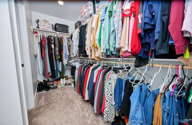 132 Gardencove Circle, Huntsville, AL 35810