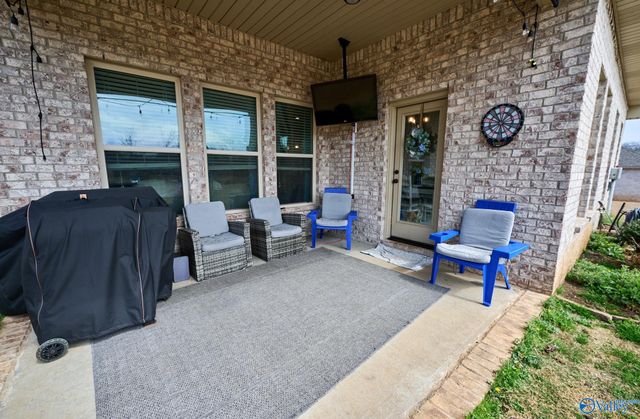 132 Gardencove Circle, Huntsville, AL 35810