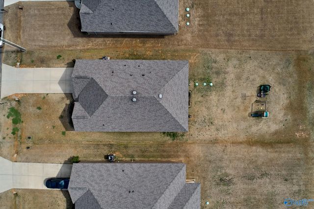 132 Gardencove Circle, Huntsville, AL 35810