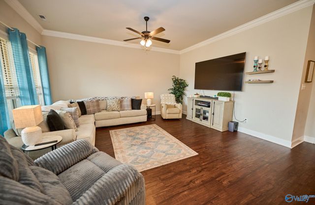 132 Gardencove Circle, Huntsville, AL 35810