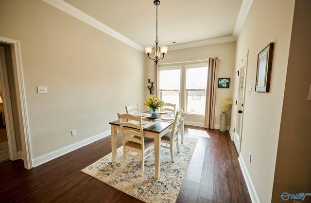 132 Gardencove Circle, Huntsville, AL 35810