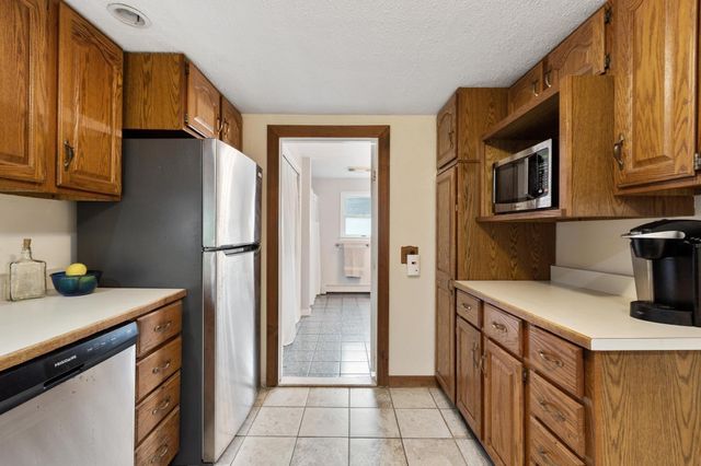 5 Branch St, Gardner, MA 01440