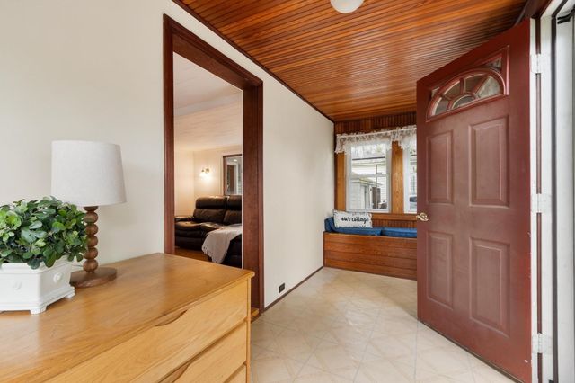5 Branch St, Gardner, MA 01440