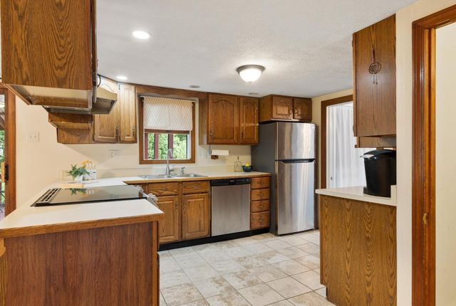 5 Branch St, Gardner, MA 01440