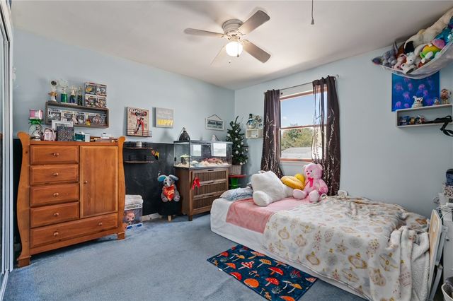 4045 Greenridge Dr, Penn Hills, PA 15147