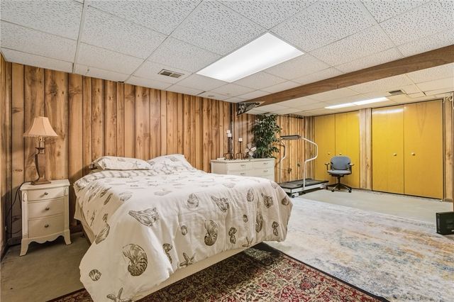 4045 Greenridge Dr, Penn Hills, PA 15147