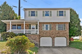 4045 Greenridge Dr, Penn Hills, PA 15147