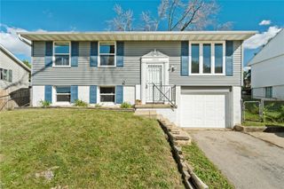 3209 Bramble Road SW, Cedar Rapids, IA 52404