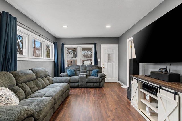 120 S TELULAH AVENUE, Appleton, WI 54915