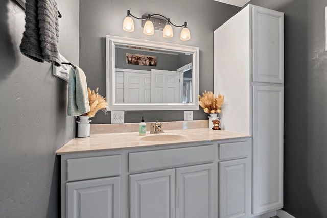 120 S TELULAH AVENUE, Appleton, WI 54915