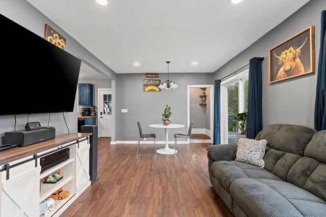 120 S TELULAH AVENUE, Appleton, WI 54915