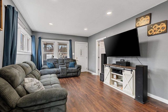 120 S TELULAH AVENUE, Appleton, WI 54915