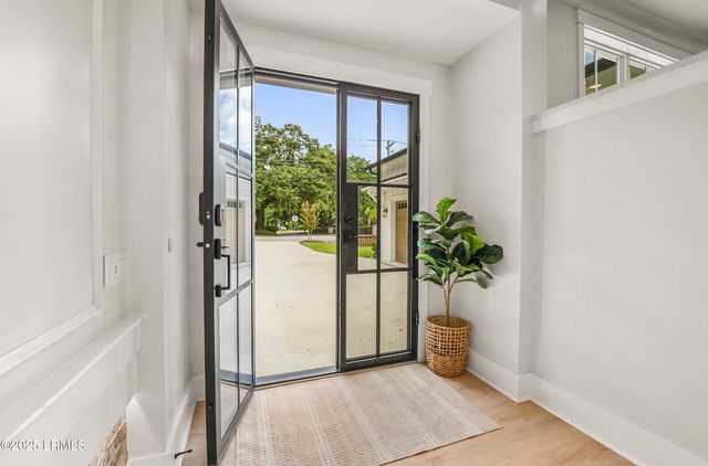 2102 Bay Street, Beaufort, SC 29902